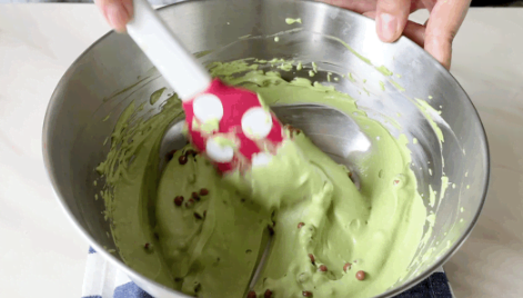 不用烤箱的夏日甜品王,兩種口味的奶酪小方,糯嘰嘰,冰涼香濃